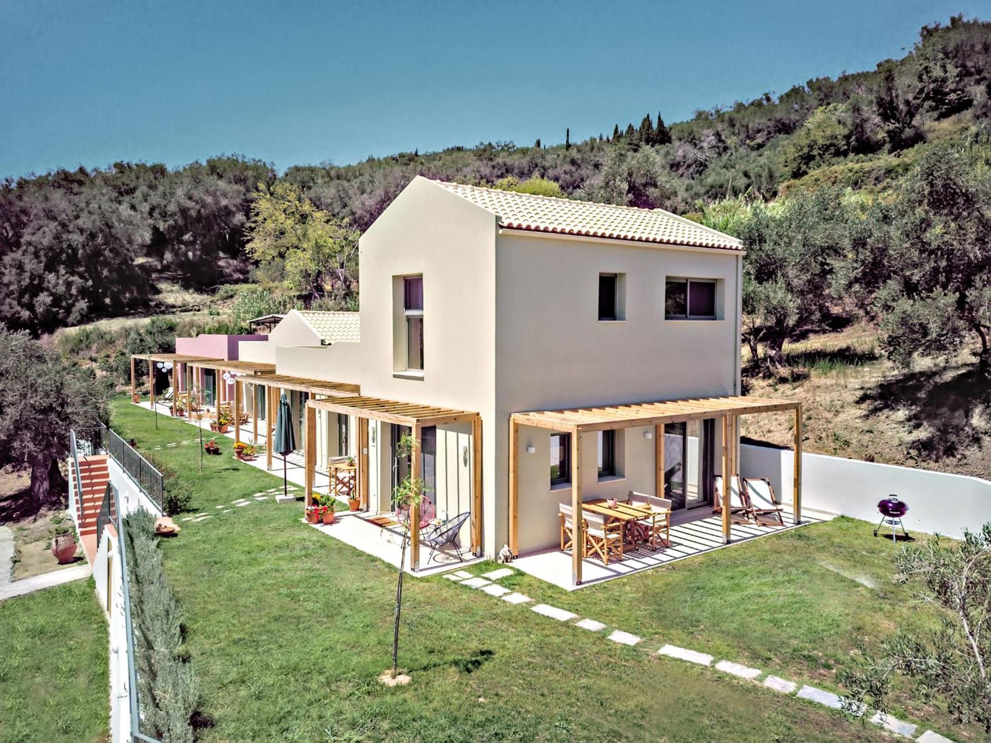 Kumquart Estate- Grape Fruit Lodge